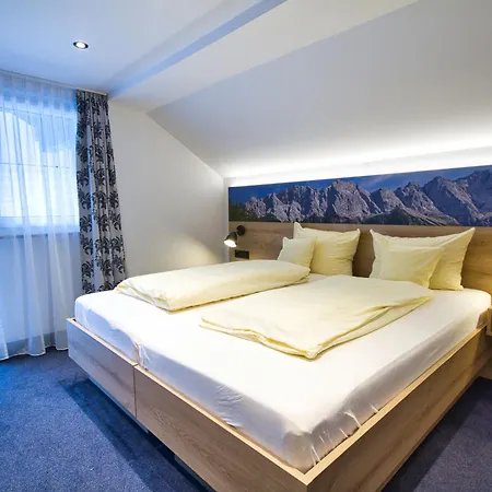 Zum Franziskaner Hotel 3*