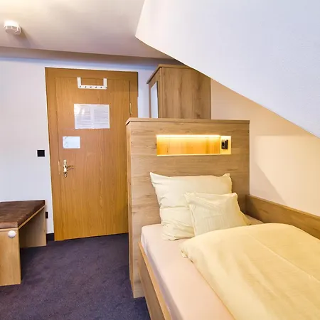 Hotel Zum Franziskaner 3*
